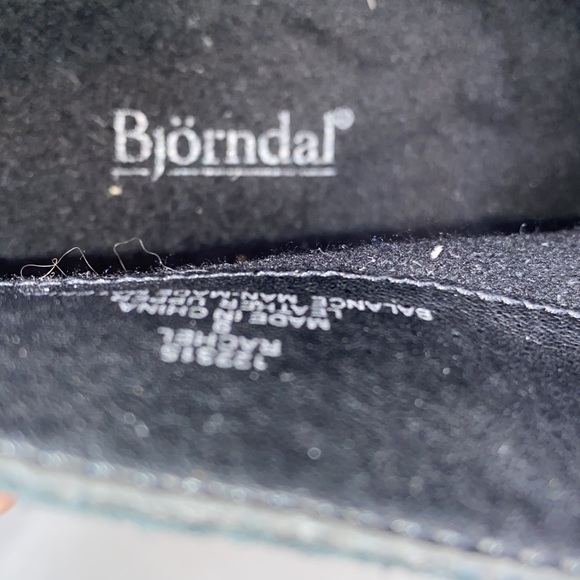 Bjorndal Black suede ladies booties, lace up, size 9 - Picture 4 of 6